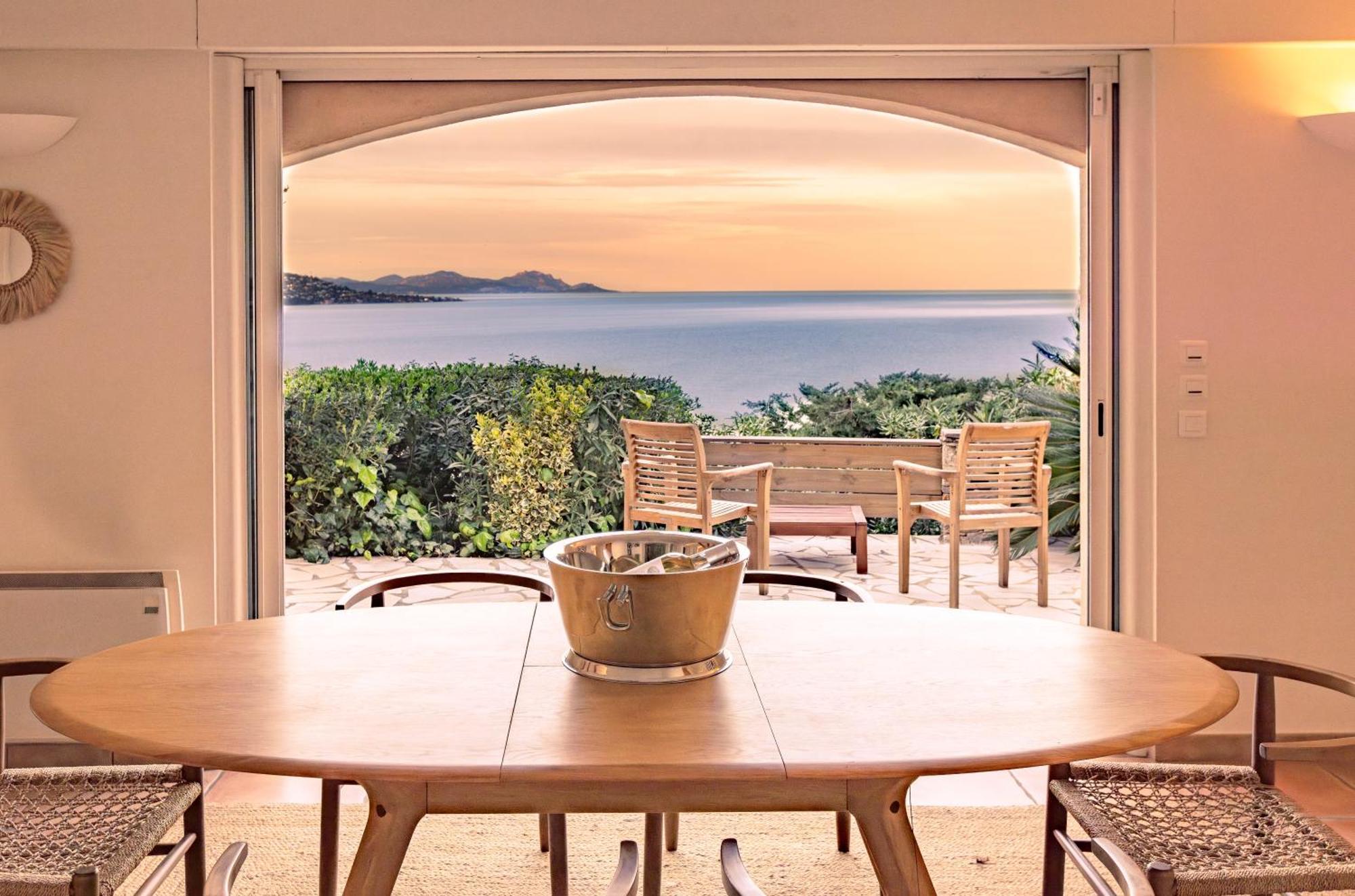 Superbe Villa, Incroyable Vue Mer, Piscine Chauffee, Climatisee Sainte-Maxime Ngoại thất bức ảnh