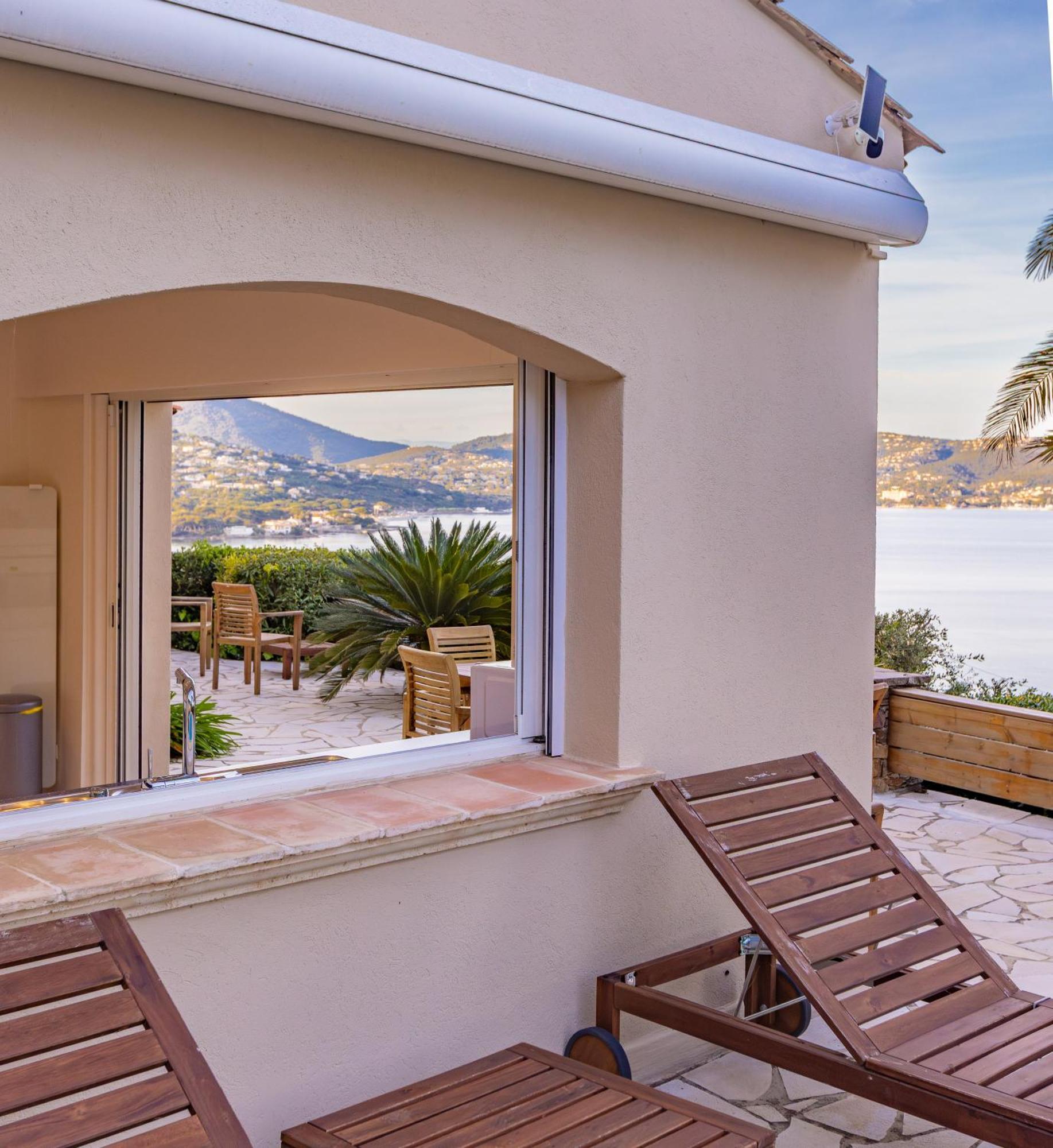 Superbe Villa, Incroyable Vue Mer, Piscine Chauffee, Climatisee Sainte-Maxime Ngoại thất bức ảnh